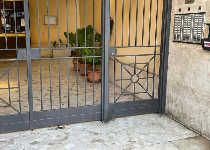 Privatunterkunft Di Raffaello L *